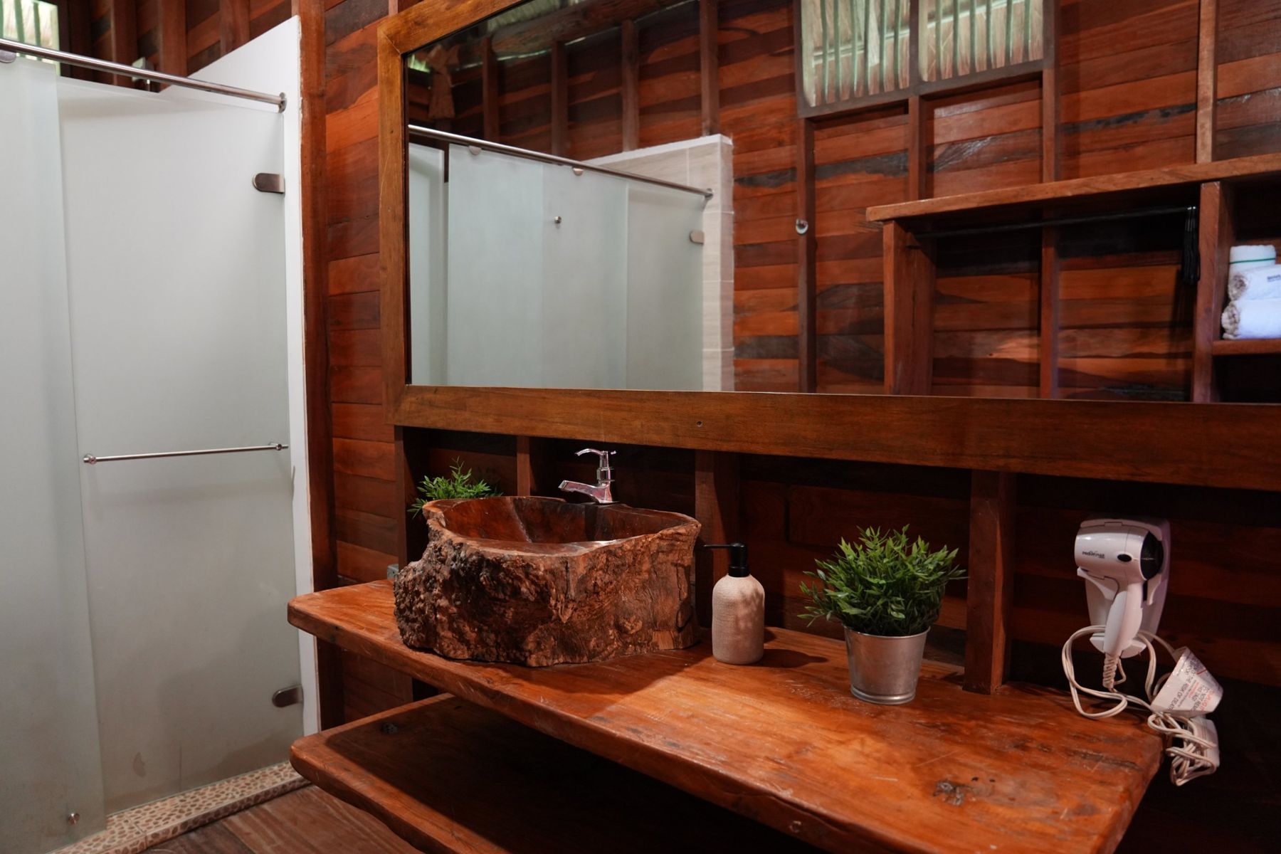 Baño en madera